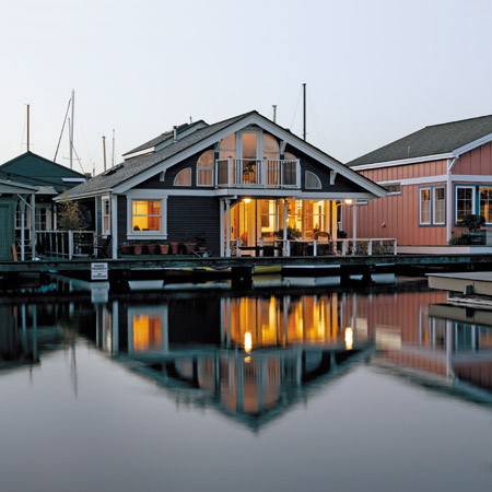 11-15-houseboat1.jpg