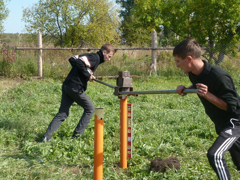 Zavinchivanie-svai.jpg