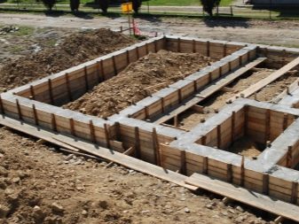 fundament-dlya-saraya-kakoj-luchshe-vybrat-i-kak-sdelat-28.jpg