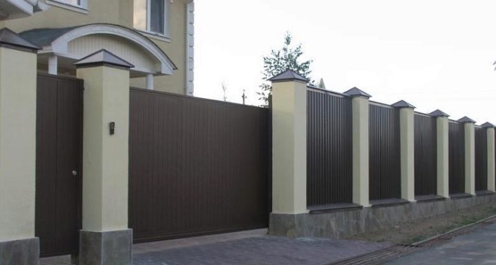 fundament-pod-zabor-raznovidnosti-i-osobennosti-48.jpg