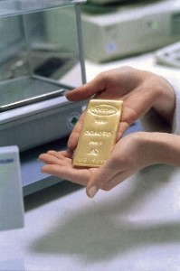 zolotoy-slitok-10-gramm-199x300.jpg